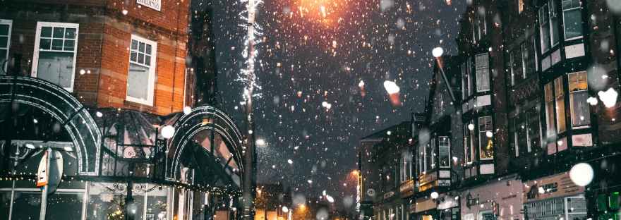 rain of snow in town painting